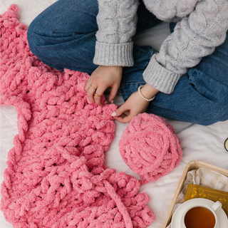 raspberry blanket DIY knit kit